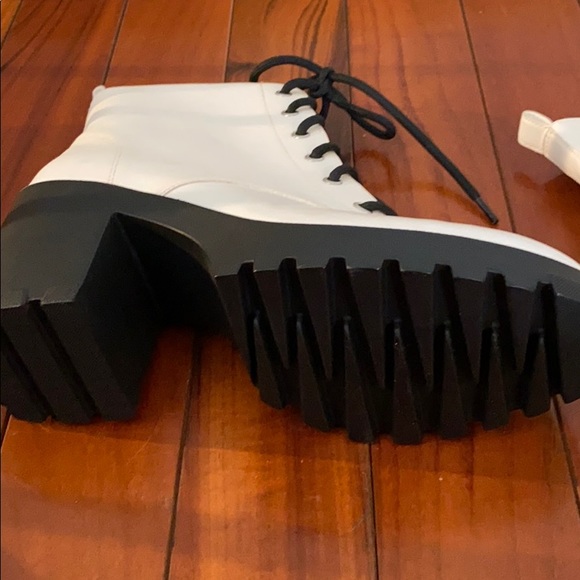 Heeled BP white combat Boots - Picture 7 of 8